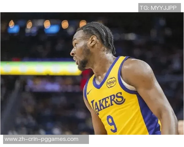 机会！布朗尼赛季初次+生计第2次首发 上季战雄鹿曾17分创新高